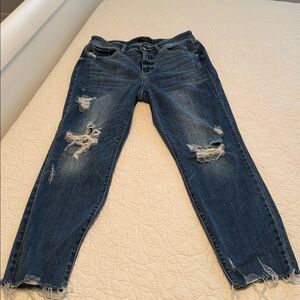 Judy Blue Vintage Blue Distressed Relaxed Fit Jeans 9/29